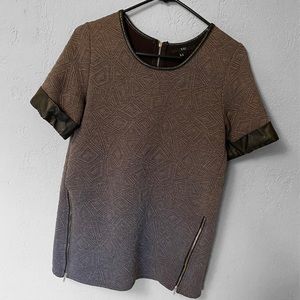 Blouse with faux leather sleeves & zippers